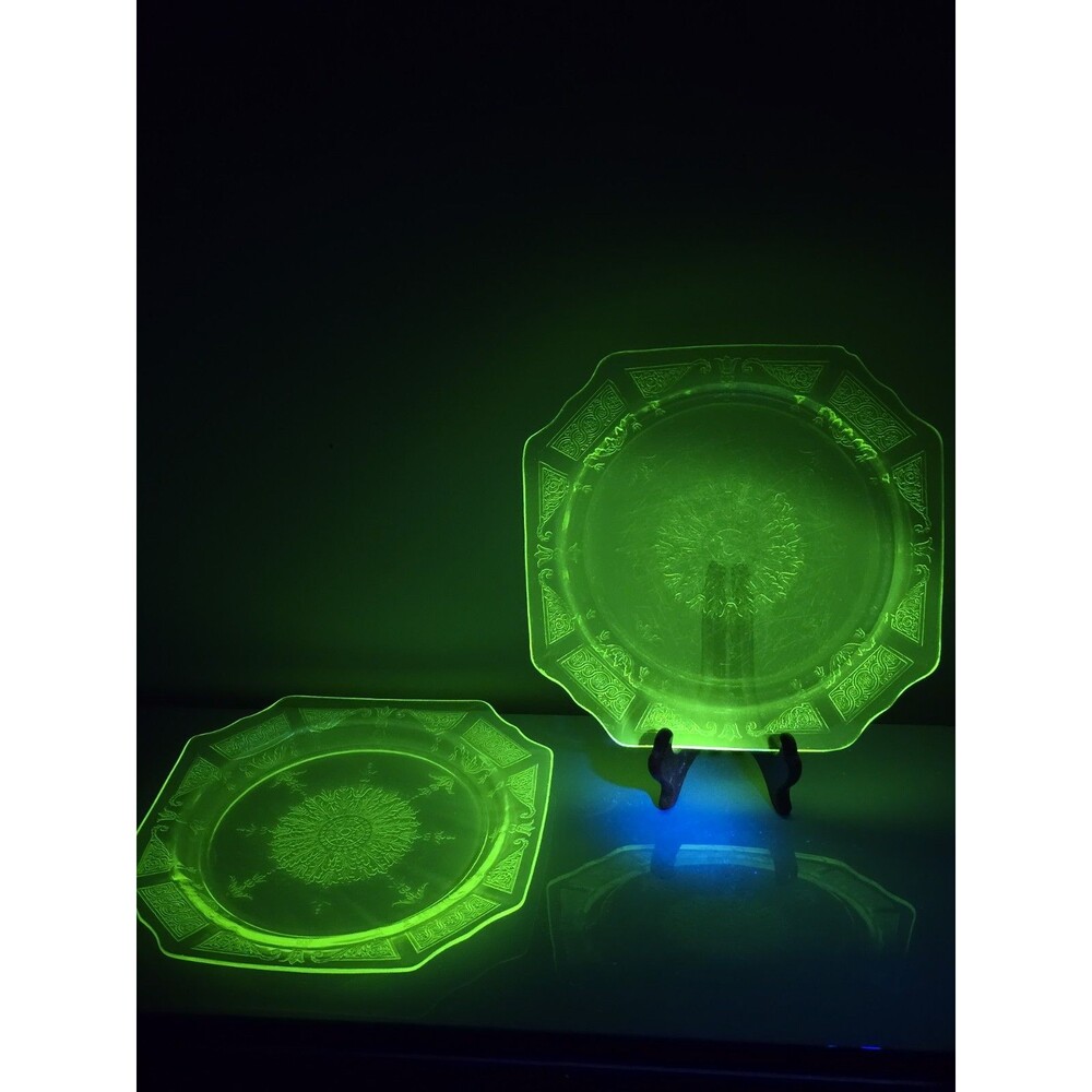 Pair Vintage Uranium Vaseline Glass Octagonal Plates Sunburst Medallion Glows
